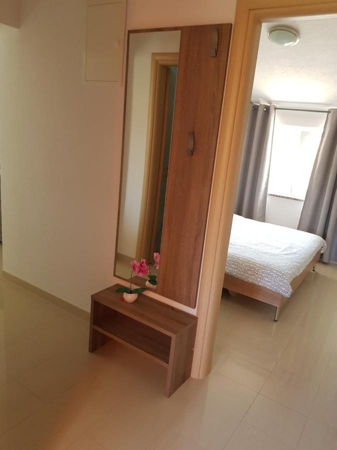 Apartmani Vrdoljak Malinska Exterior foto