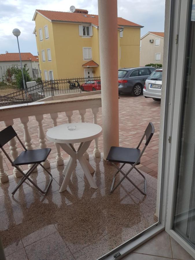 Apartmani Vrdoljak Malinska Exterior foto