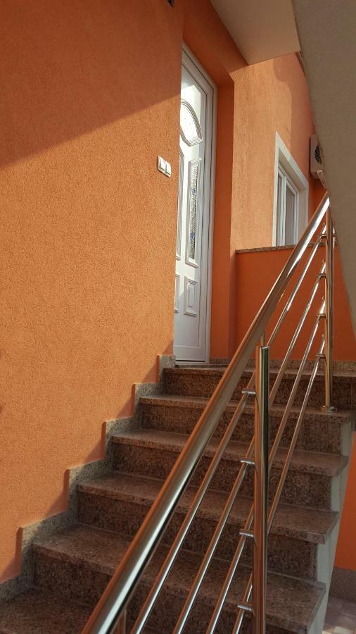 Apartmani Vrdoljak Malinska Exterior foto